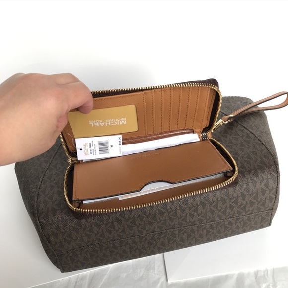 ✅SOLD OUT✅mk chain shoulder Tote set - Picture 5 of 8